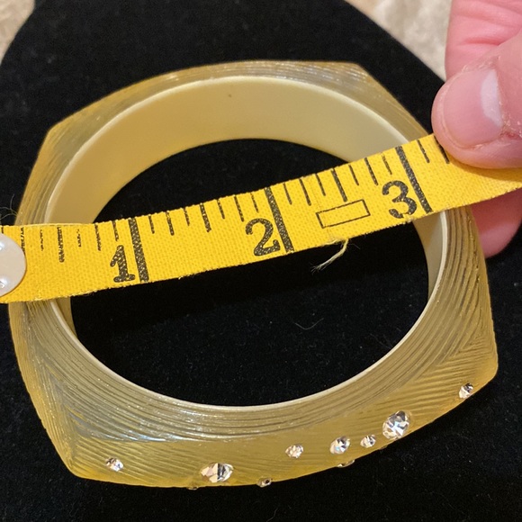 3 Acrylic Bangle Bracelets - Picture 6 of 7